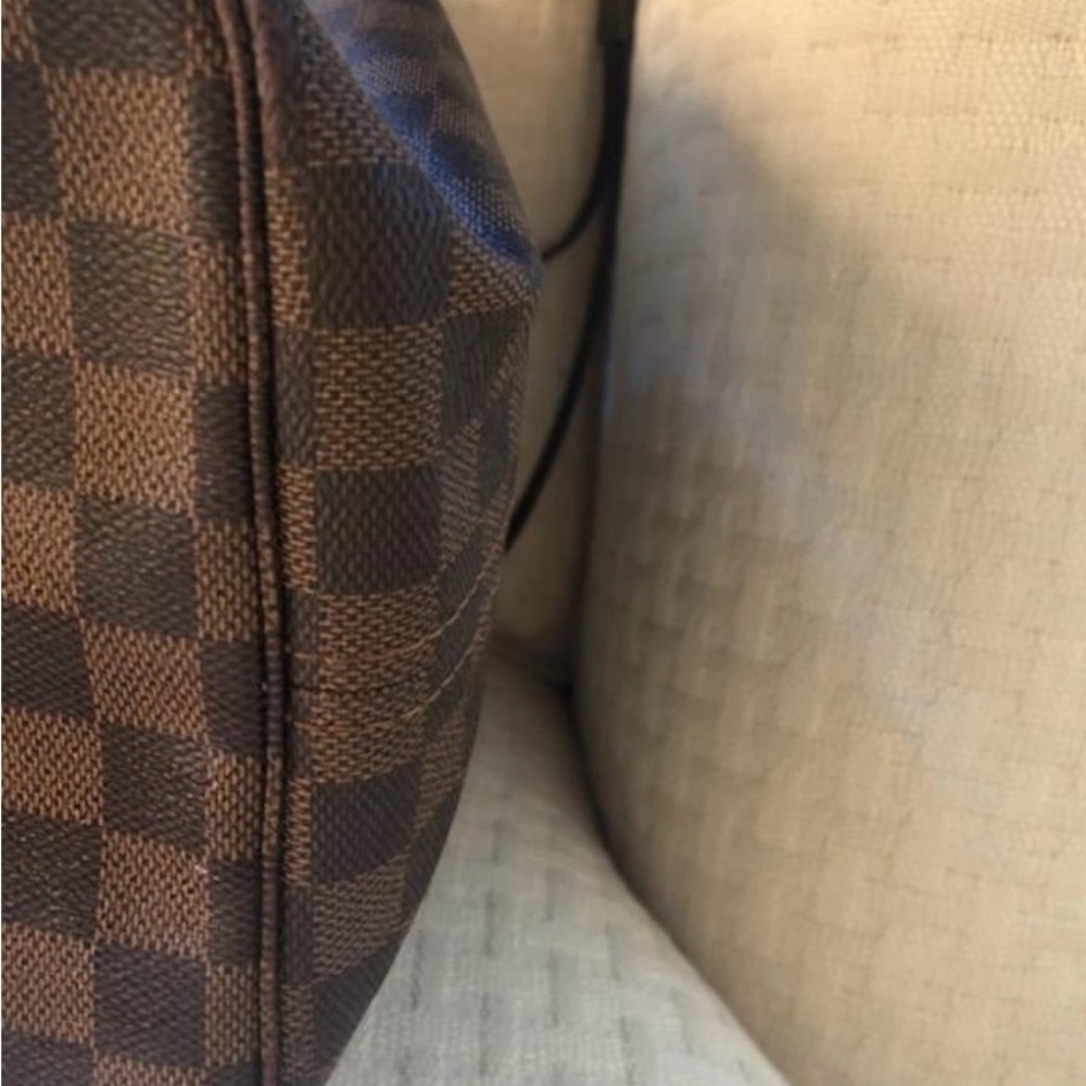 LV Neverfull - Picture 5 of 12